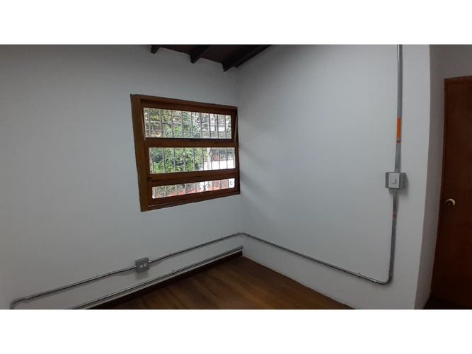 Local en arriendo en Prado, Medellín, 450 m² · foto 22 de 24