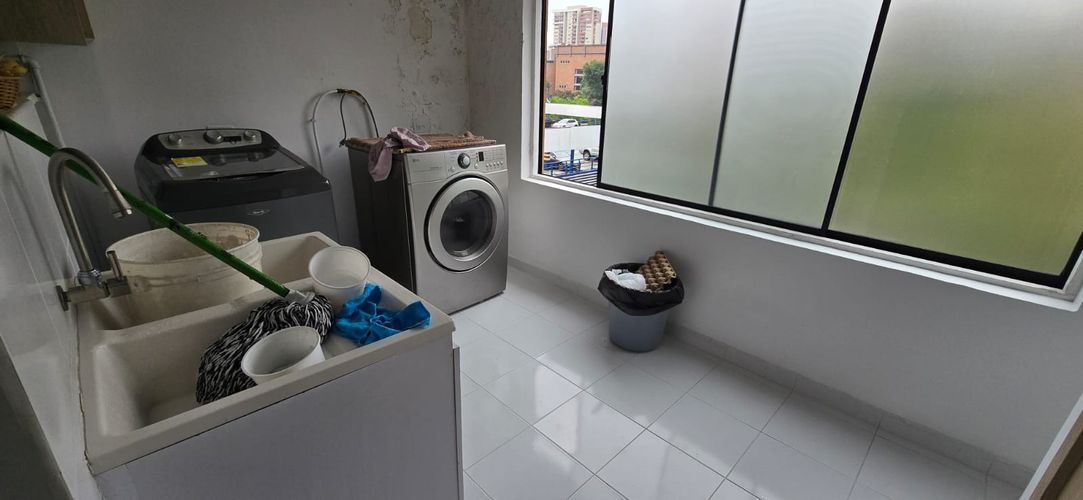 Casa de 4 alcobas en venta en El Diamante 2, Medellín, 190 m² · foto 7 de 18