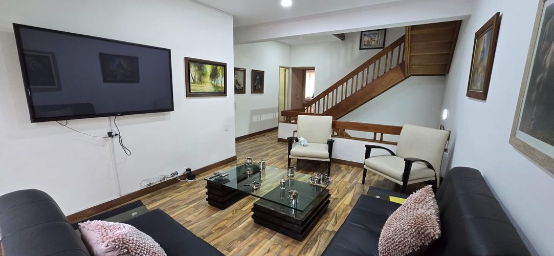 Casa de 4 alcobas en venta en El Diamante 2, Medellín, 190 m² · foto 10 de 18