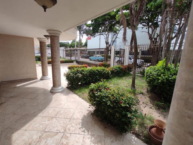 Casa de 4 alcobas en venta en Villa Santos, Barranquilla, 290 m² · foto 2 de 24