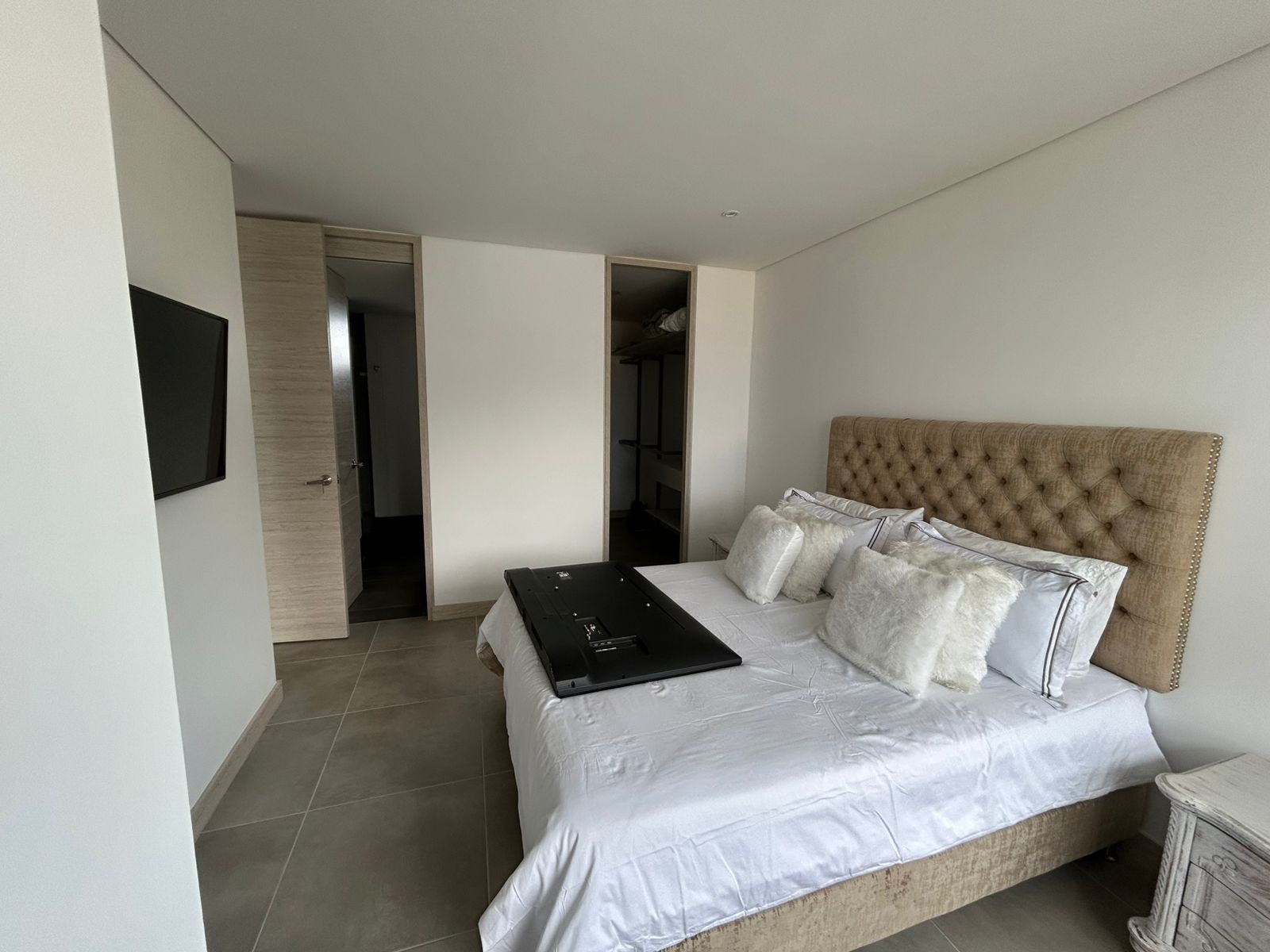 Apartamento en arriendo en El Poblado, Medellín · foto 9 de 14