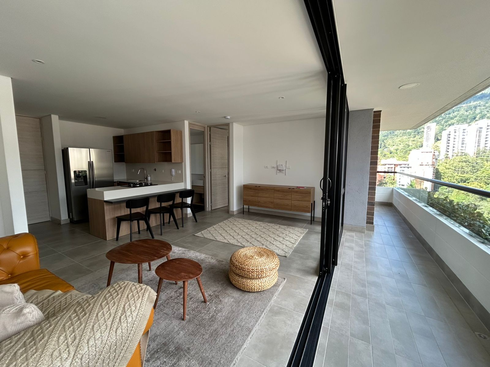 Apartamento en arriendo en El Poblado, Medellín · foto 8 de 14