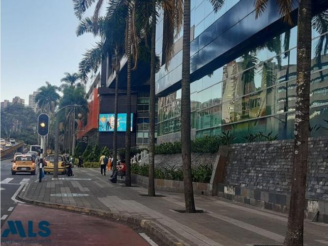 Local en venta en San Diego, Medellín, 260 m² · foto 3 de 5