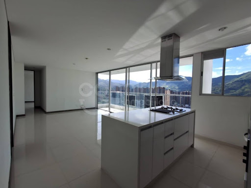 Apartamento en venta en Suramérica, Itagüí · foto 4 de 24