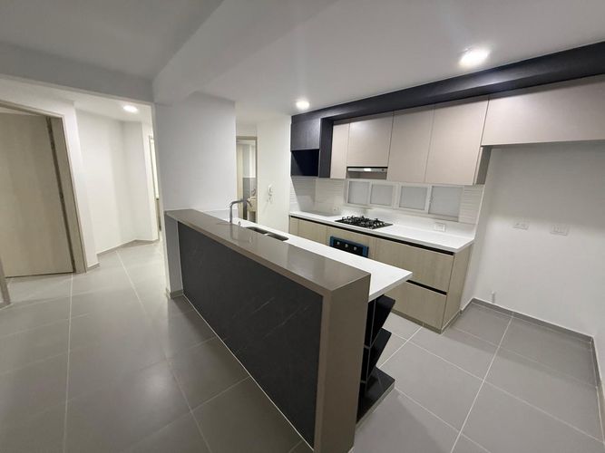 Apartamento de 3 alcobas en venta en Ciudad Jardin, Cali, 116 m² · foto 5 de 9