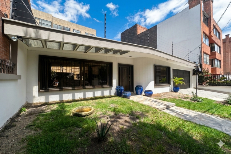 Apartamento de 4 alcobas en venta en Chicó Navarra, Bogotá, 400 m² · foto 7 de 7