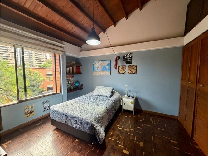 Casa de 3 alcobas en venta en Loma Del Chocho, Envigado, 186 m² · foto 9 de 9