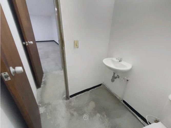 Local en arriendo en Bomboná No. 1, Medellín, 75 m² · foto 9 de 12