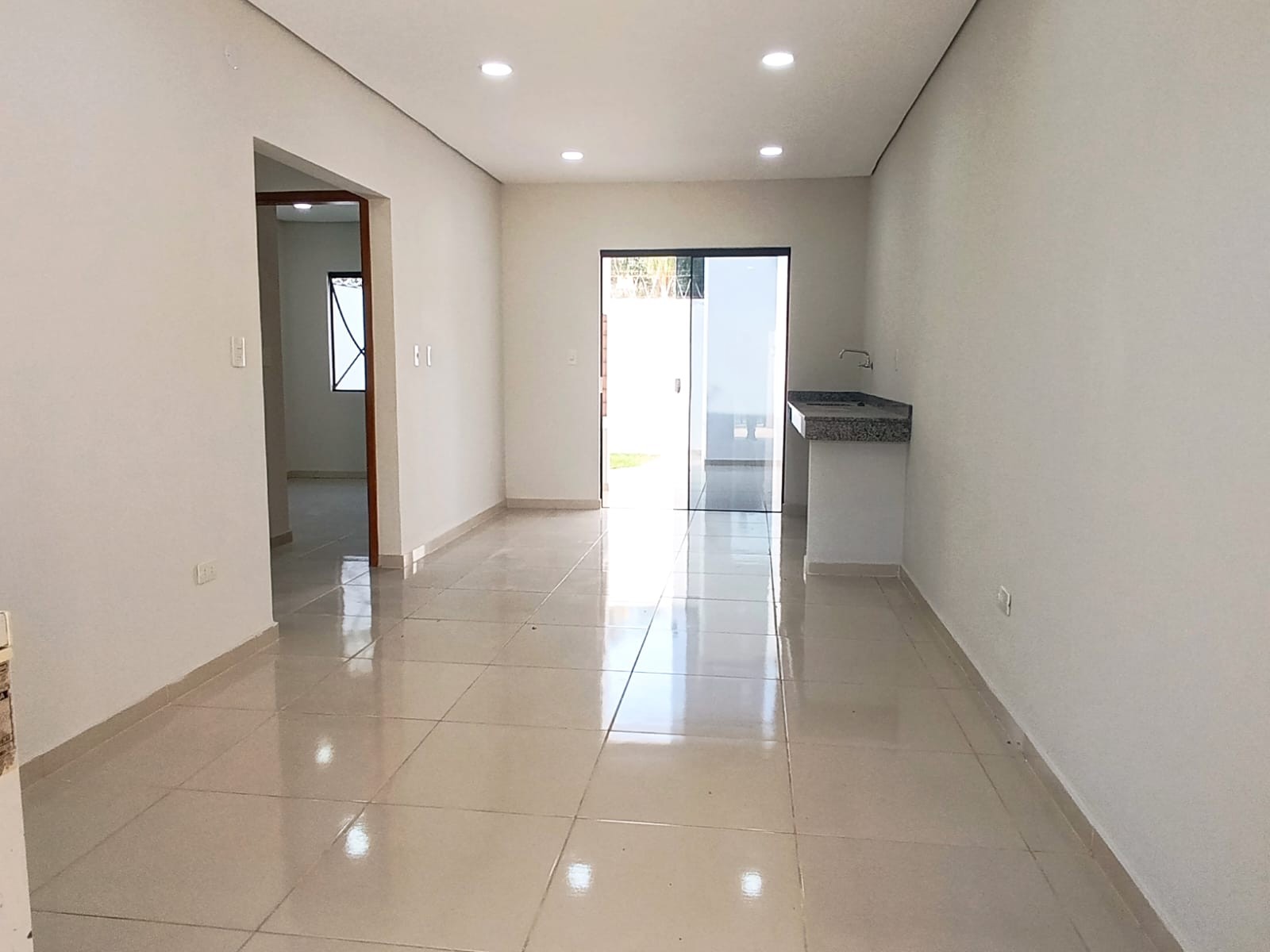 Casa en venta en Luque — foto 3