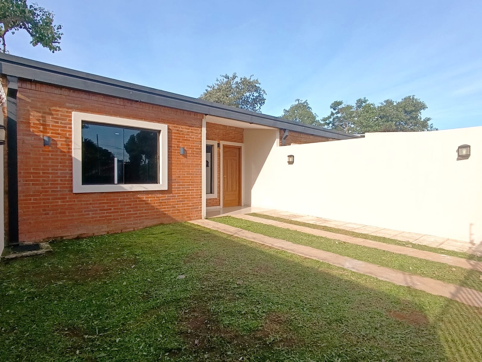 Casa en venta en Luque — foto 2