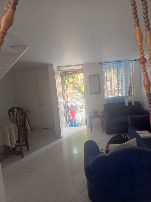 Casa de 2 alcobas en venta en Niquia, Bello, 61 m² · foto 3 de 23