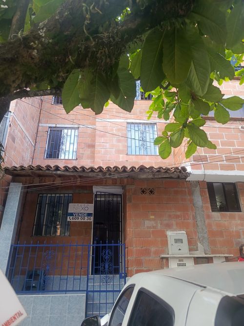 Casa de 2 alcobas en venta en Niquia, Bello, 61 m² · foto 21 de 23