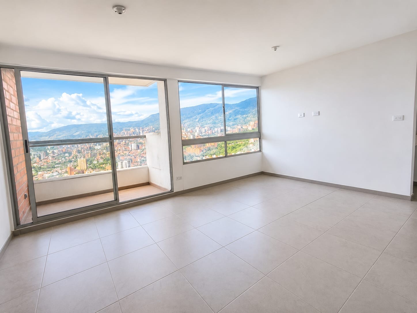 Apartamento en venta en La Cuenca, Envigado · foto 3 de 17