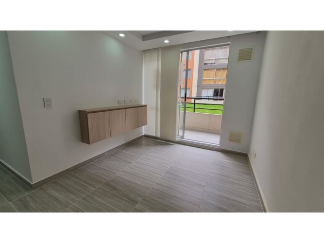 Apartamento de 2 alcobas en venta en Yerbabuena, Chía, 45 m² · foto 2 de 18