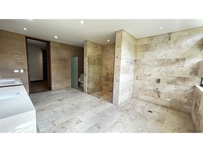 Casa de 4 alcobas en venta en So�Adora, El Carmen de Viboral, 498 m² · foto 11 de 20