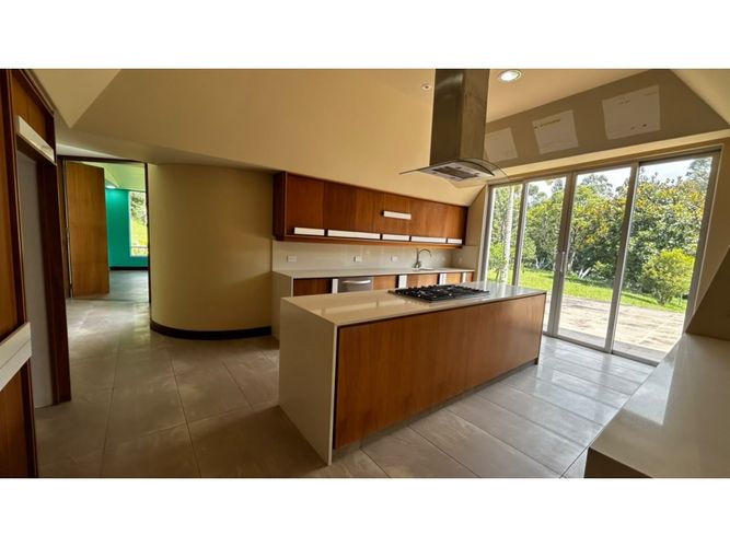 Casa de 4 alcobas en venta en So�Adora, El Carmen de Viboral, 498 m² · foto 13 de 20