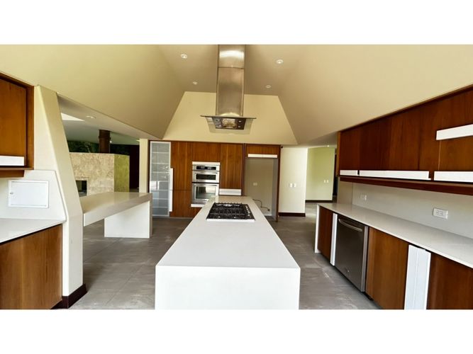 Casa de 4 alcobas en venta en So�Adora, El Carmen de Viboral, 498 m² · foto 17 de 20