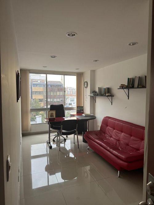 Office for rent in El Virrey, Bogotá