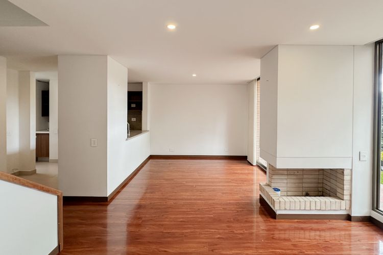 Apartamento en venta en Arrayanes, Bogotá · foto 2 de 24