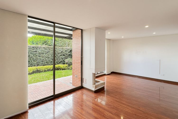 Apartamento en venta en Arrayanes, Bogotá · foto 3 de 24