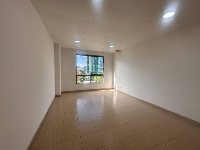 Oficina en arriendo en Milla De Oro, Medellín, 35 m² · foto 7 de 7