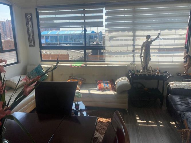 Casa en venta en Bilbao I Sector, Bogotá · foto 3 de 14