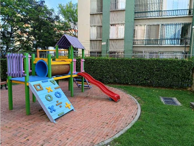 Apartamento en venta en Torres De Confandi, Cali · foto 2 de 23