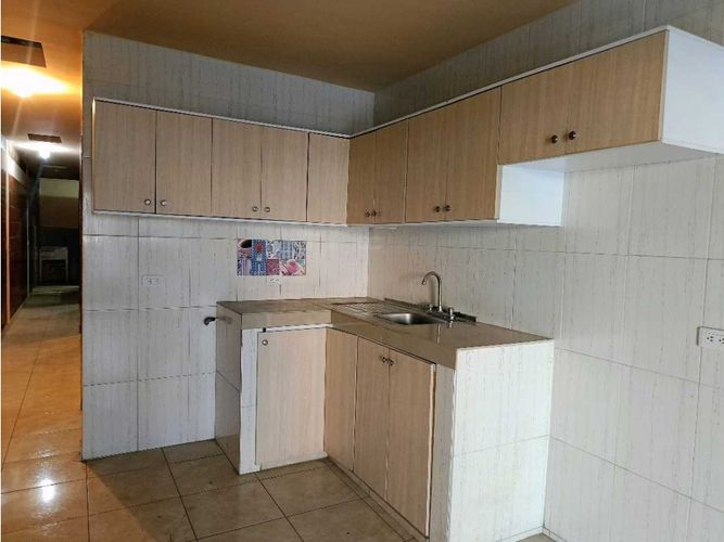 Casa de 15 alcobas en venta en El Rodeo, Cali, 300 m² · foto 19 de 24