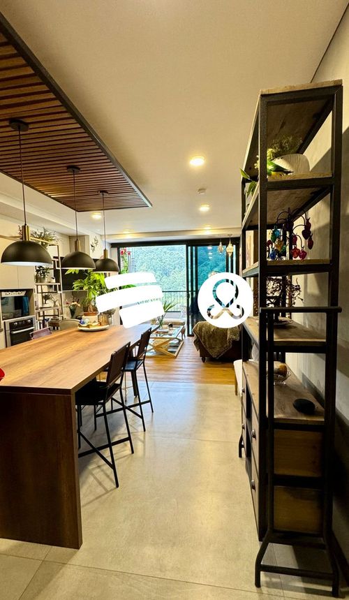 Apartamento de 2 alcobas en venta en El Poblado, Medellín, 95 m² · foto 5 de 16