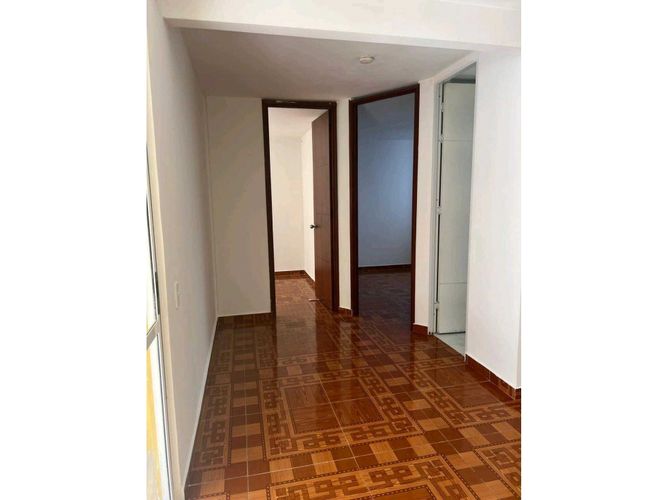 Apartamento de 2 alcobas en venta en El Carmelo, Candelaria, 50 m² · foto 4 de 9