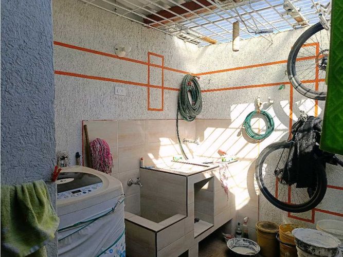 Apartamento de 3 alcobas en venta en Villa Del Lago, Cali, 59 m² · foto 8 de 17