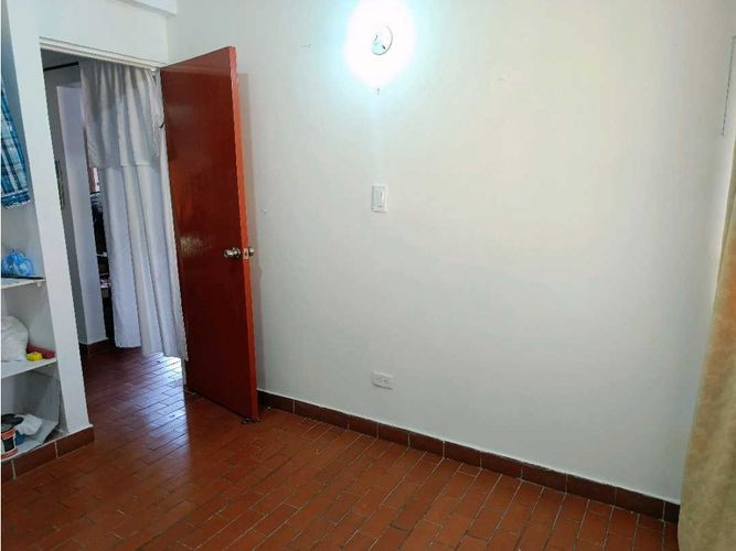 Apartamento de 3 alcobas en venta en Villa Del Lago, Cali, 59 m² · foto 9 de 17