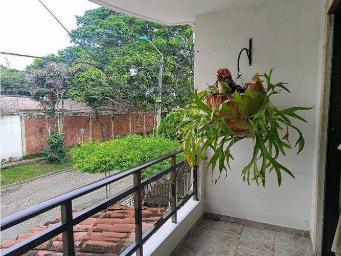 Casa de 8 alcobas en venta en Villa Del Lago, Cali, 385 m² · foto 15 de 24