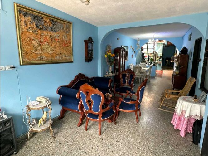 Casa de 6 alcobas en venta en La Floresta, Cali, 250 m² · foto 3 de 19