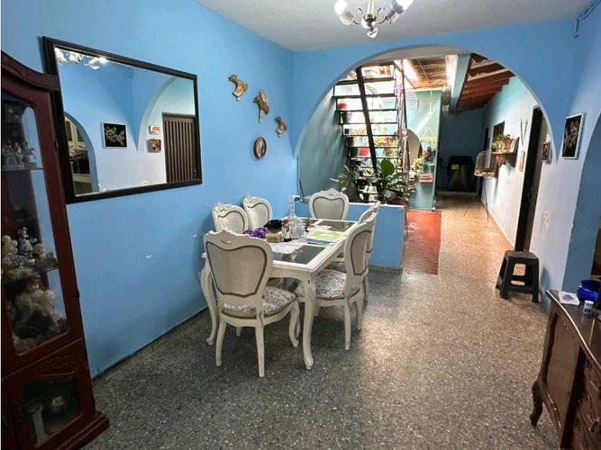 Casa de 6 alcobas en venta en La Floresta, Cali, 250 m² · foto 4 de 19