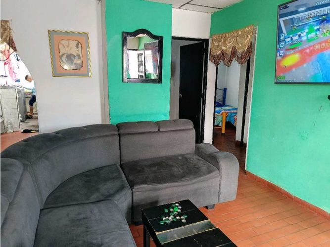 Apartamento de 3 alcobas en venta en Villa Del Lago, Cali, 60 m² · foto 2 de 9