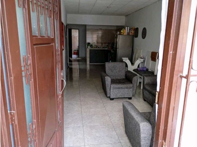 Casa de 9 alcobas en venta en Ciudad Pacífica, Cali, 250 m² · foto 2 de 9