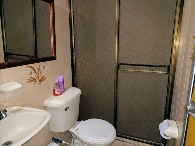 Casa de 3 alcobas en venta en Obrero, Cali, 83 m² · foto 2 de 5