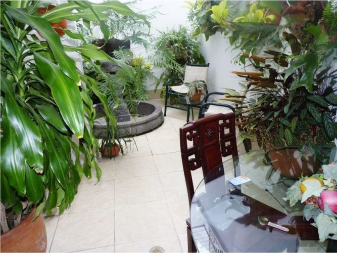 Casa de 3 alcobas en venta en Santa Teresita, Cali, 260 m² · foto 4 de 9