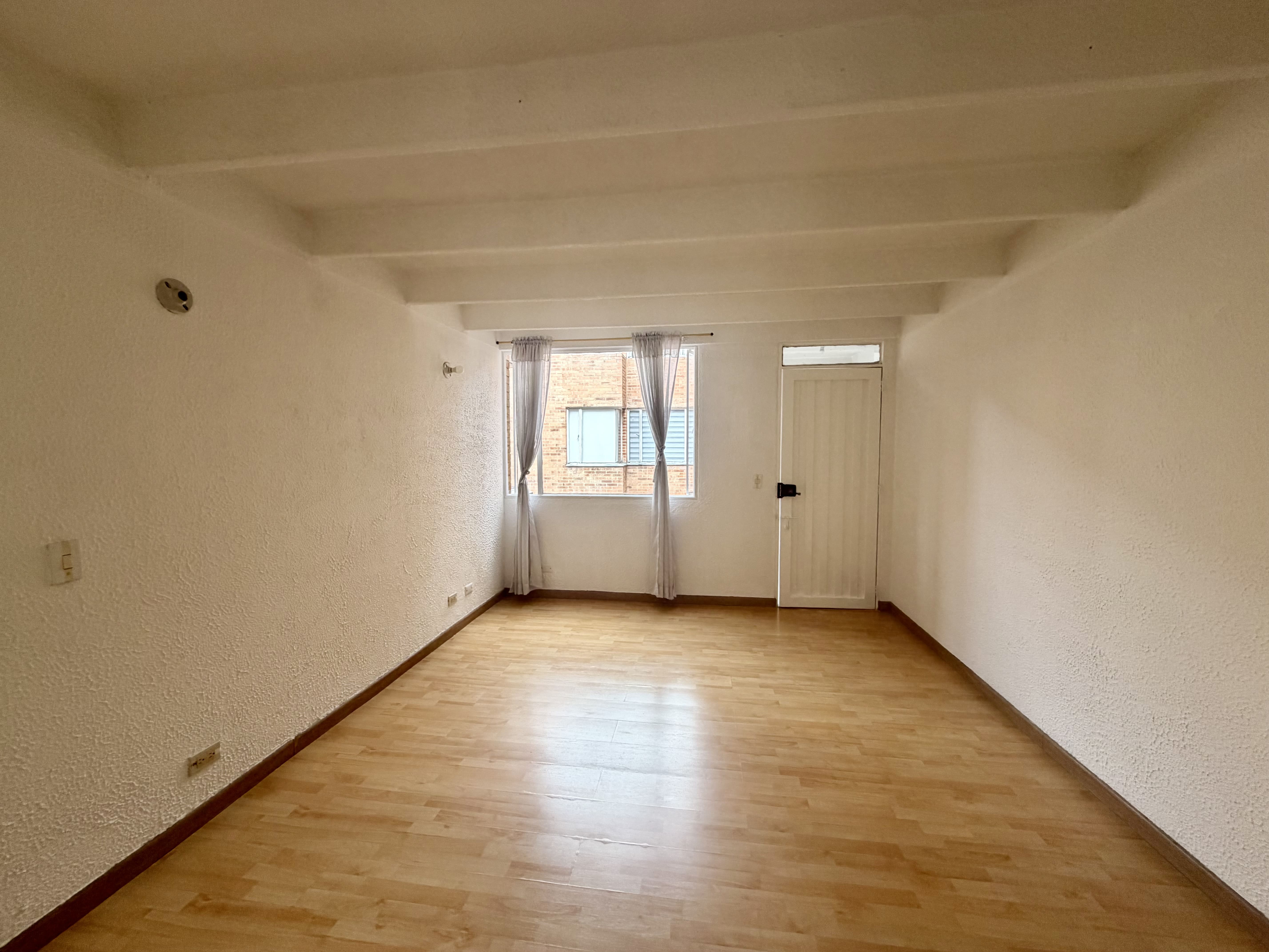 Apartamento en venta en Centro Comercial Portal 80, Bogotá · foto 9 de 24