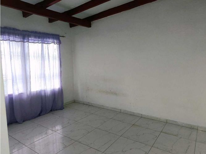 Casa de 9 alcobas en venta en Alfonso Lopez Ii Etapa, Cali, 330 m² · foto 14 de 14