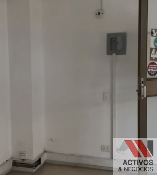 Local en arriendo en La Candelaria, Medellín, 30 m² · foto 4 de 4
