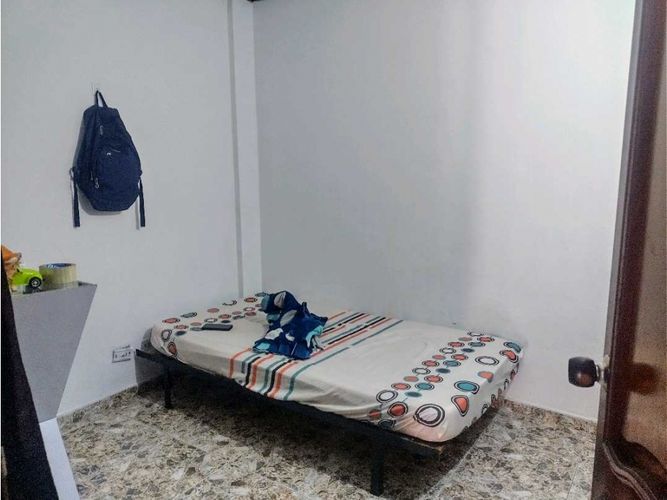 Casa de 8 alcobas en venta en Troncal, Cali, 250 m² · foto 9 de 10