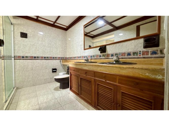 Apartamento de 4 alcobas en venta en Cabecera Del Llano, Bucaramanga, 235 m² · foto 14 de 24