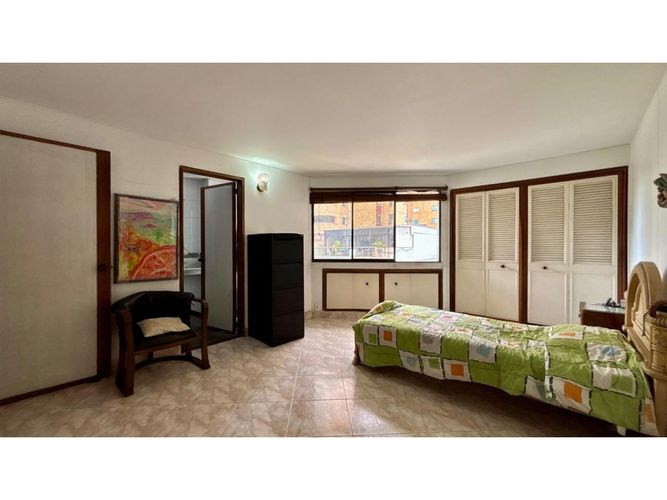 Apartamento de 4 alcobas en venta en Cabecera Del Llano, Bucaramanga, 235 m² · foto 23 de 24