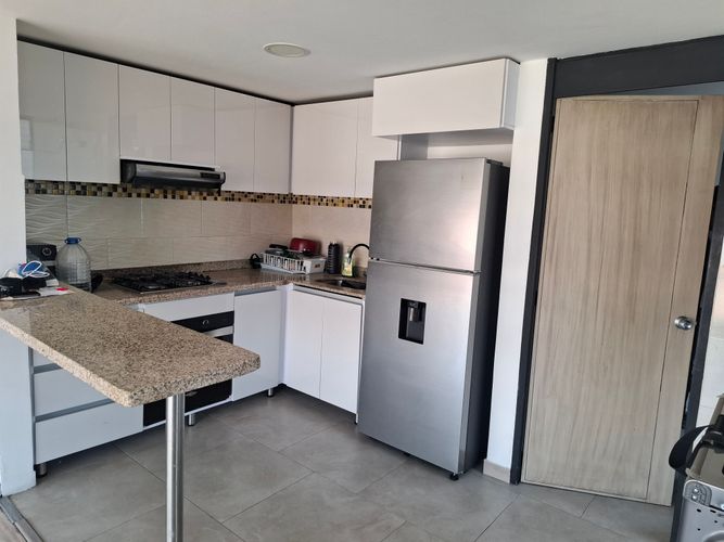 Apartamento en venta en Cedritos, Bogotá · foto 2 de 18