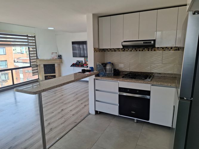 Apartamento en venta en Cedritos, Bogotá · foto 3 de 18