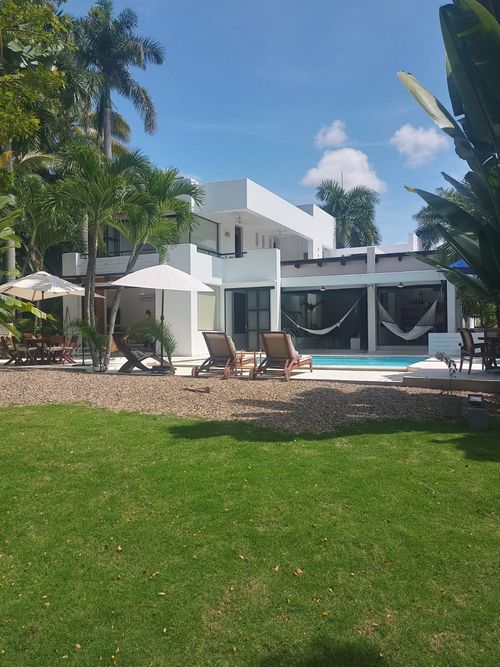 Casa de 4 alcobas en venta en Las Palmas, Ricaurte, 565 m² · foto 2 de 18