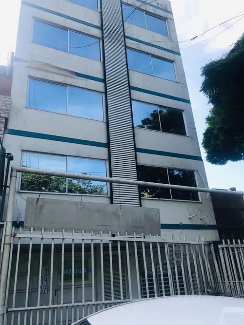 Edificio en arriendo en Pampa Linda, Cali, 980 m² · foto 2 de 24