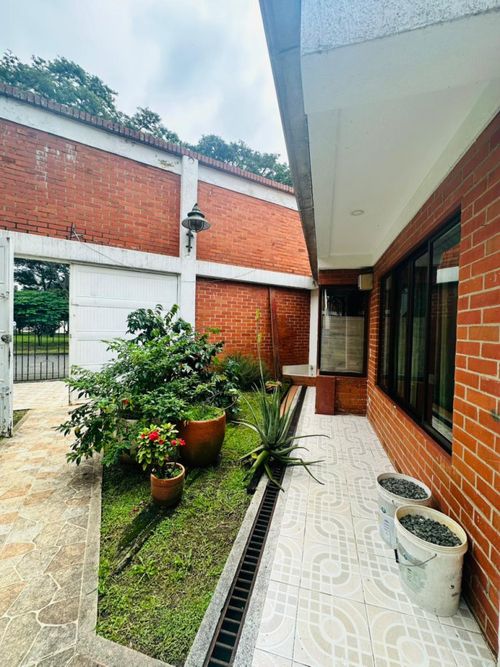 Casa de 5 alcobas en venta en El Ingenio, Cali, 400 m² · foto 16 de 24